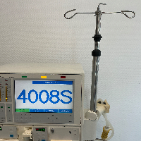 Fresenius Medical Care 4008 S Hemodialys Machines image 2